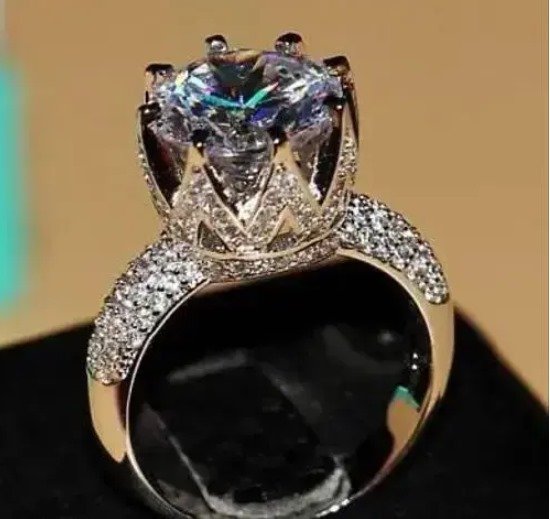 Twinkling Charming Rings